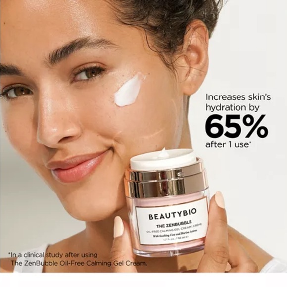 NIB $199 Get That Glow GloPRO® Microneedling Tool & Discovery Gift Set - Picture 5 of 7